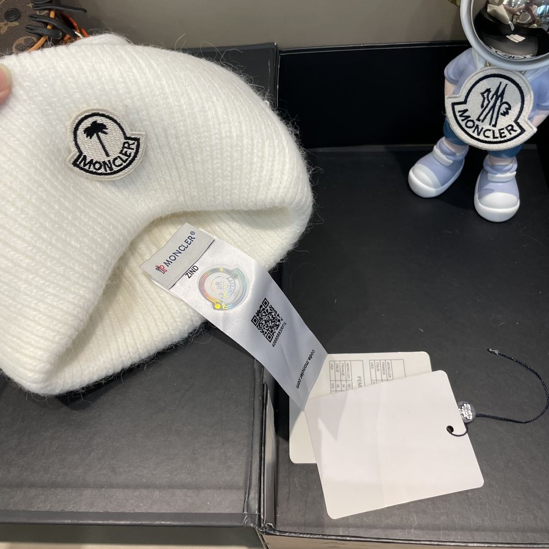 Moncler Caps